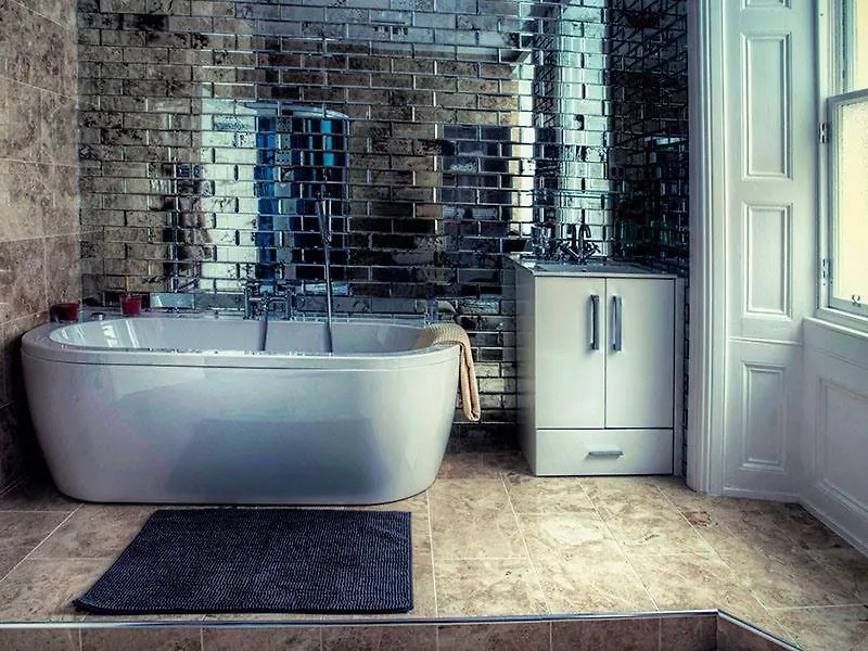 Strathearn Group Apartment Edinburgh